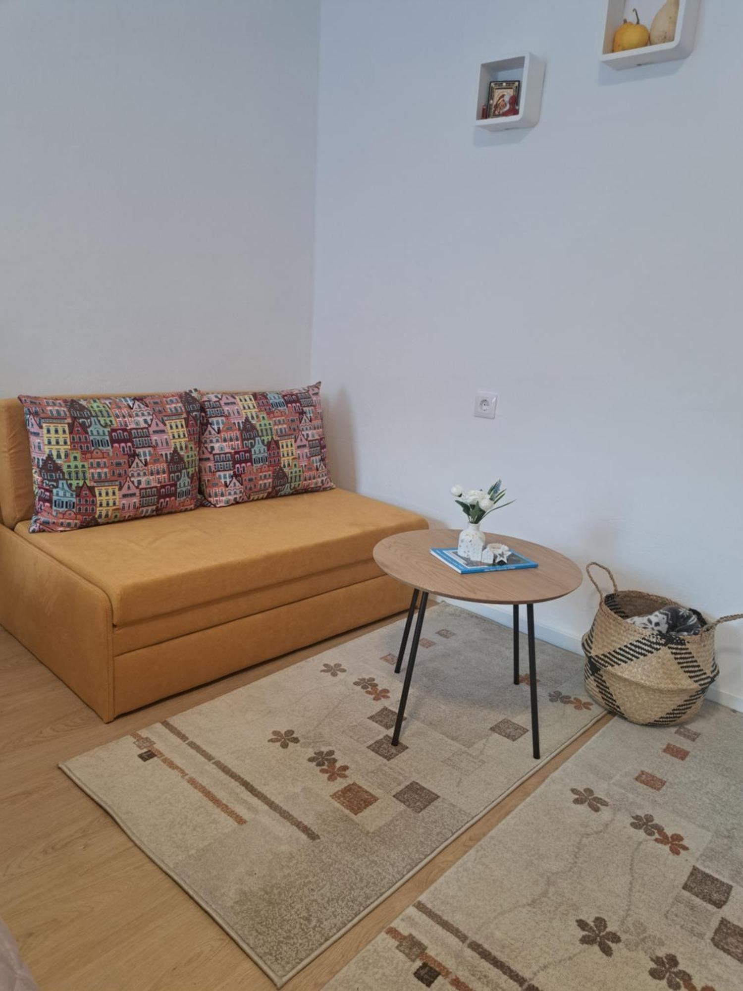 Studio With Free Parking In The Center - Deliamo 3 Сибиу Экстерьер фото